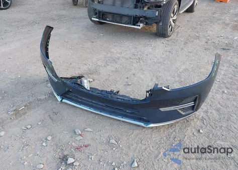 2022 Volvo Xc60 B5 Inscription z USA, uszkodzony, nr VIN YV4L12DL5N1906427